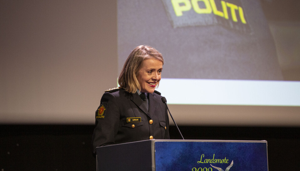 Politidirektør Benedicte BJørnland på talerstolen under Politiets Fellesforbunds landsmøte. Politidirektør Benedicte BJørnland på talerstolen under Politiets Fellesforbunds landsmøte.