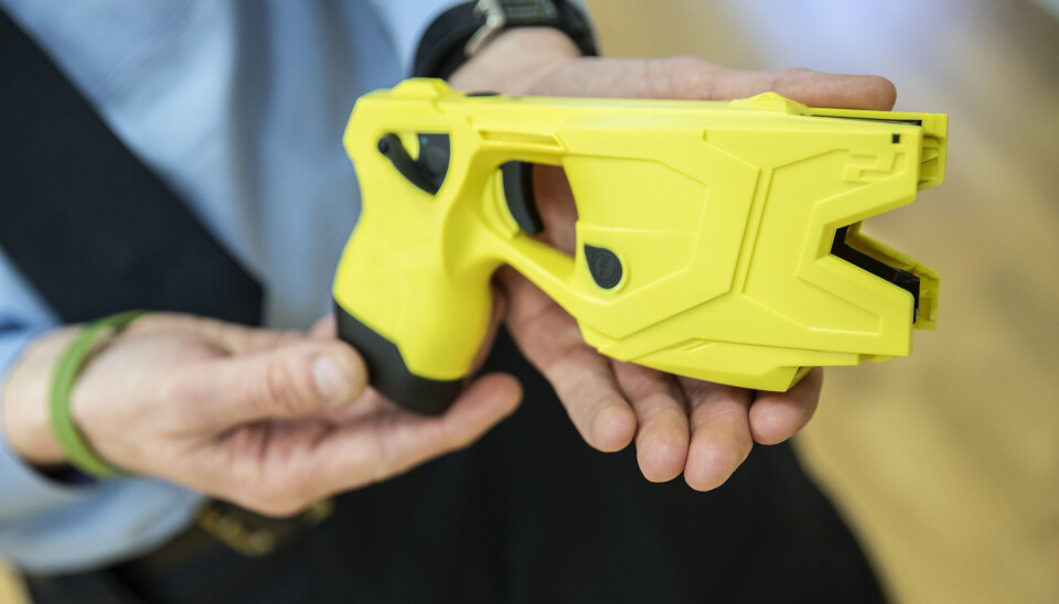 Alle distriktene har fått kompetanse til gjennomføre utdanning, og opplæringen av politiet i distriktene skal starte i 2023. Alle distriktene har fått kompetanse til gjennomføre utdanning, og opplæringen av politiet i distriktene skal starte i 2023.