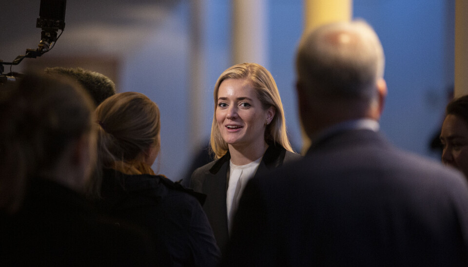 Justisminister Emilie Enger Mehl mener Høyres kutt i politibudsjettet, i deres alternative statsbudsjett for 2023. er uansvarlig.