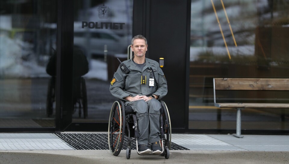 Trond Hammer, fagansvarlig for utdanning av beredskapstroppen, ble sittende i rullestol etter en ulykke på sykkel. Nå er han blant flere som er plukket ut til å delta i et romprosjekt.