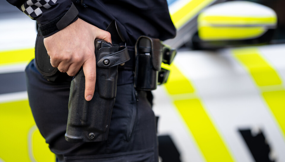 Forlenger midlertidig bevæpning