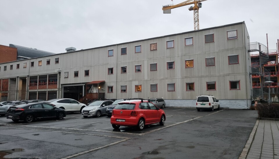 Brakkebygget på Politihøgskolen i Oslo ble satt opp skoleåret 2010/2011. Til sommeren blir den fjernet.