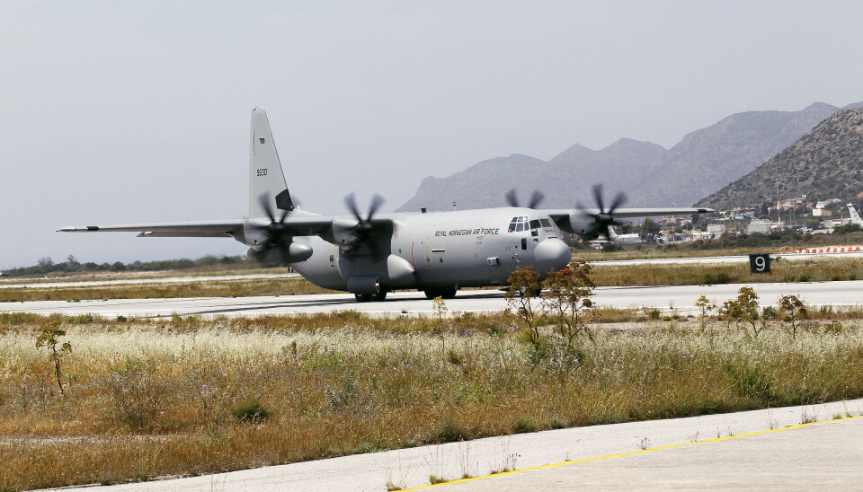 SENDER TRANSPORTFLY: Norge sender transportfly for å bistå i evakueringen av norske borgere fra Sudan. Her et norsk C-130J Hercules på Souda Air Base på Kreta under internasjonalt oppdrag 11. mai 2011.