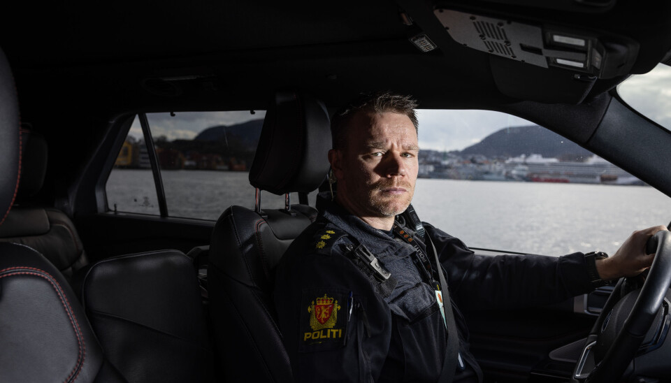 Bekymret; - Jeg opplever at det på enkelte vakter er svært hektisk, så hektisk at vi ofte ikke har anledning til å ta spisepauser, sier Stian Torstensrud, tillitsvalgt GDE Bergen. Bekymret; - Jeg opplever at det på enkelte vakter er svært hektisk, så hektisk at vi ofte ikke har anledning til å ta spisepauser, sier Stian Torstensrud, tillitsvalgt GDE Bergen.