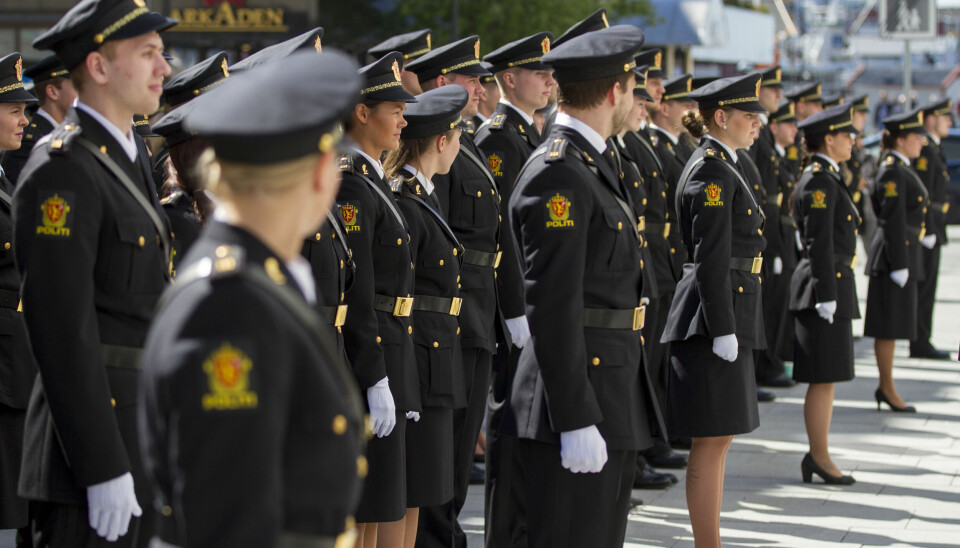 BODØ: Her står studentene som ble uteksaminert i 2015 oppstilt i uniform ved Politihøgskolen i Bodø.