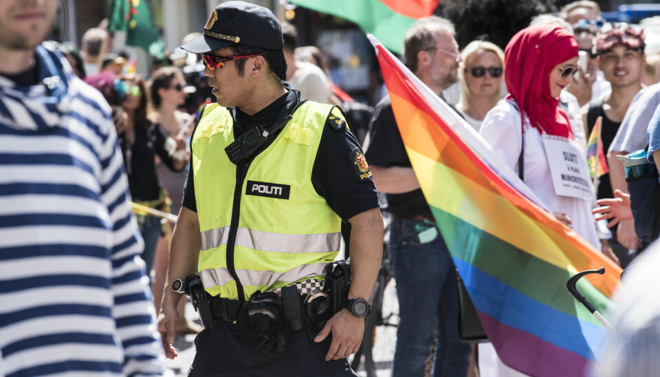 TILSTEDEVÆRENDE: – Oslo politidistrikt jobber for å sikre byen og dem som skal være med på Pride-arrangementene på en best mulig måte, sier politiinspektør Martin Strand. Her fra Pride-paraden i 2016.
