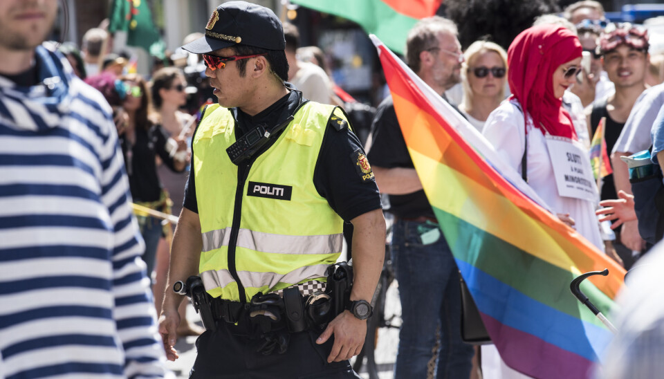 TILSTEDEVÆRENDE: – Oslo politidistrikt jobber for å sikre byen og dem som skal være med på Pride-arrangementene på en best mulig måte, sier politiinspektør Martin Strand. Her fra Pride-paraden i 2016. TILSTEDEVÆRENDE: – Oslo politidistrikt jobber for å sikre byen og dem som skal være med på Pride-arrangementene på en best mulig måte, sier politiinspektør Martin Strand. Her fra Pride-paraden i 2016.