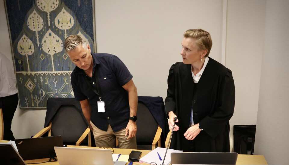 BA OM 60 DAGERS FENGSEL: Aktor Marit Storeng fra Spesialenheten for politisaker ba om 60 dagers fengsel mot den voldstiltalte politibetjenten da hun holdt sitt avslutningsforedrag i Buskerud tingrett fredag.