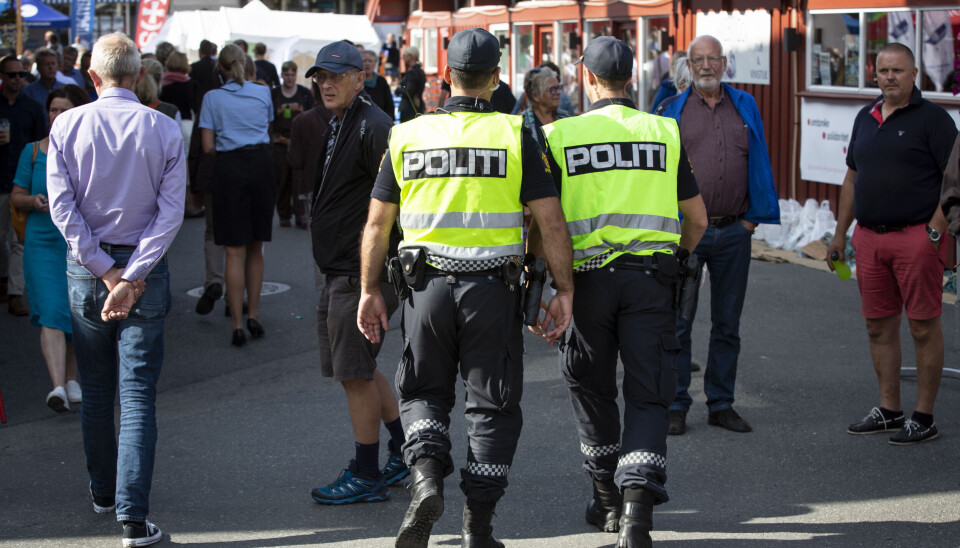 UNIFORMERT POLITI: Synlig tilstedeværelse er en del av politiets forebyggende tiltak under årets Arendalsuke. Bildet er fra 2019. UNIFORMERT POLITI: Synlig tilstedeværelse er en del av politiets forebyggende tiltak under årets Arendalsuke. Bildet er fra 2019.