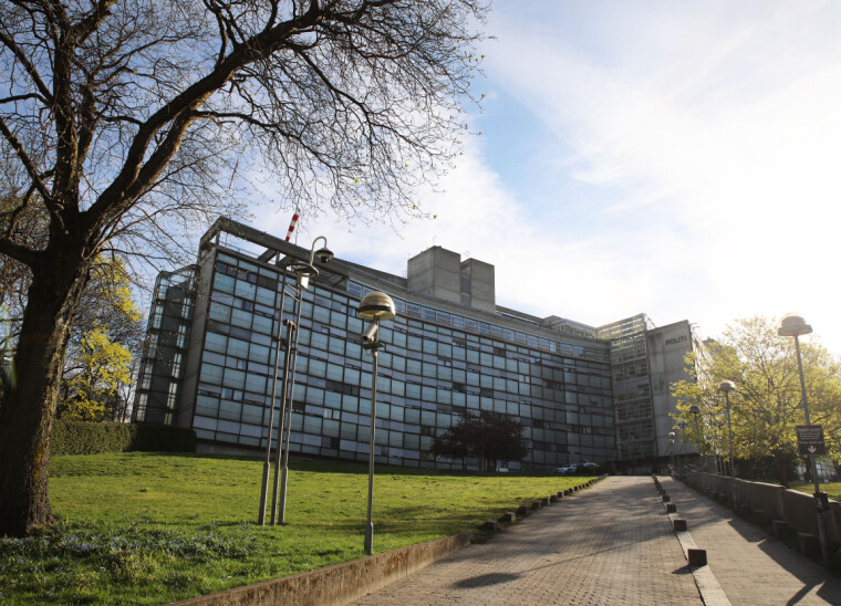 Oslo politidistrikt har sitt hovedsete i politihuset på Grønland.