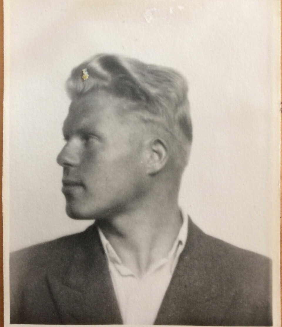 TATT TIL FANGE: Axelsen ble tatt ut av gymnasiet og sendt til Grini av tyskerne.