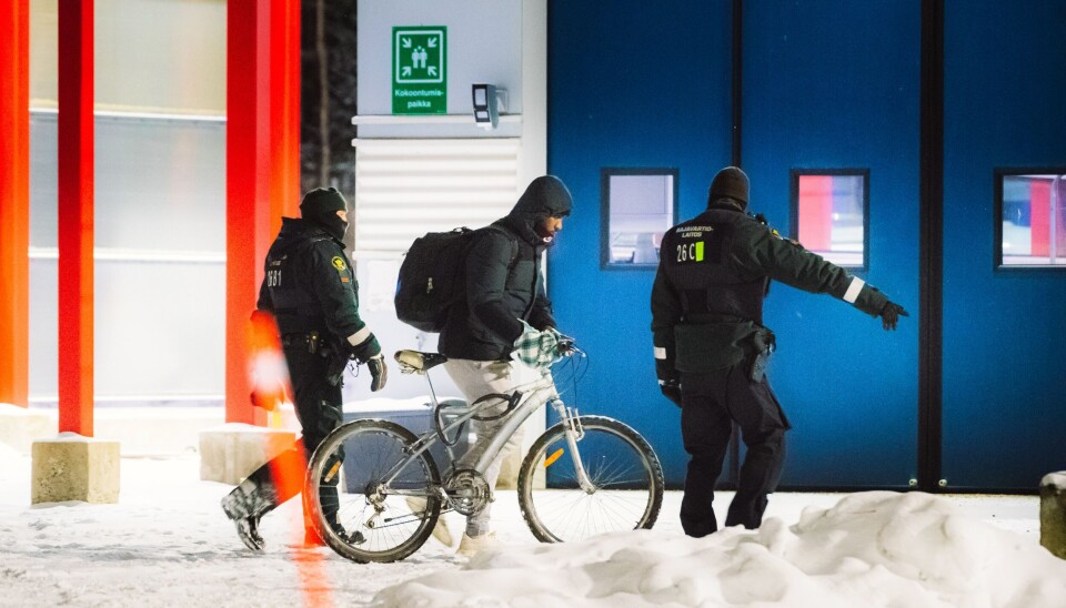 En migrant ankommer Vartius grensestasjon i Kuhmo i øst-Finland 19. november. En migrant ankommer Vartius grensestasjon i Kuhmo i øst-Finland 19. november.
