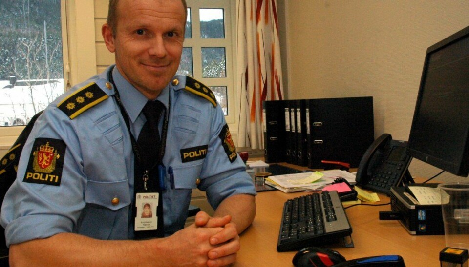 MANGE SØKERE: Konstituert politistasjonssjef Mathias Engebakken har nå begynt intervjuer til den utlyste stillingen.