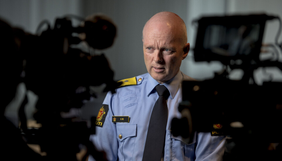 UROLIG FARVANN: Politimester i Sør-Vest politidistrikt, Hans Vik, leder et distrikt med mye uro, mange varslingssaker og konflikter. Han lover å endre praksis for beregning av arbeidstid ved ferieuttak dersom Sivilombudet kommer med kritikk.