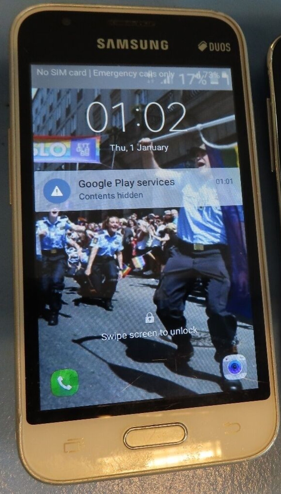 Terrortiltalte Zaniar Matapour hadde bilde av politi i prideparaden som bakgrunn på mobiltelefonen.