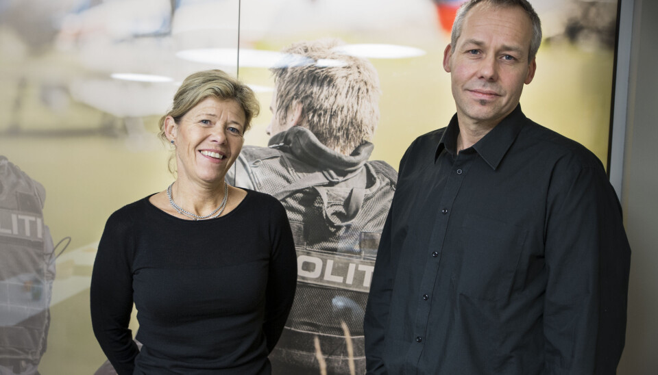VARSLINGSJOBB: HR-direktør Karin Aslaksen i Politidirektoratet (POD) og Audun Buseth jobbet sammen for å få på plass nye varslingsrutiner for politiet i 2017. – Det bidro til at vi kom oss et godt stykke videre, men vi er på langt nær i mål, sier Buseth.