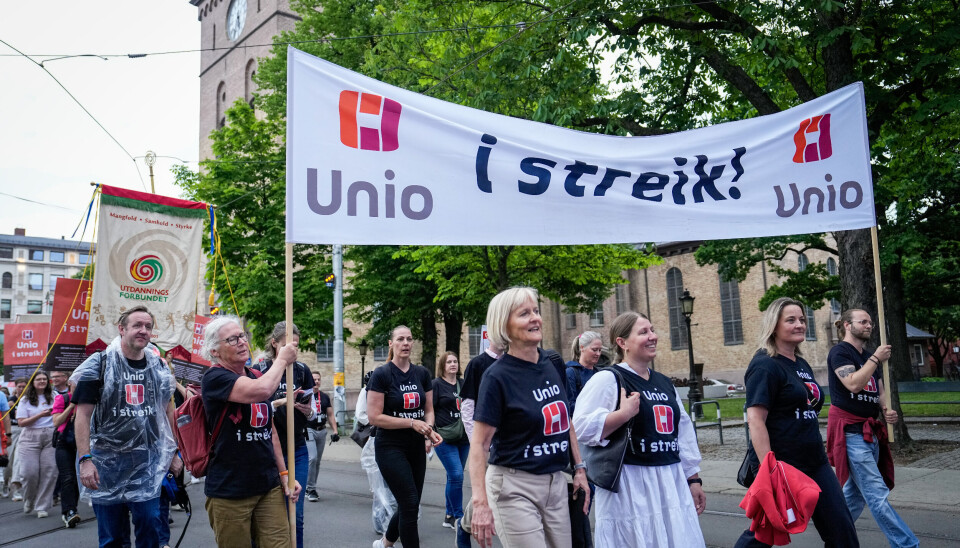 Unio-leder Ragnhild Lied, forhandlingsleder for Unio stat Guro Lind, leder av Politiets Fellesforbund Unn Alma Skatvold, leder av Utdanningsforbundet Geir Røsvoll og leder av Norsk Sykepleierforbund Lill Sverresdatter Larsen i streiketog 28. mai.