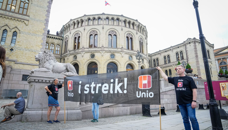 Bildet ble tatt i forbindelse med Unio og Akademikernes streikemarkering foran Stortinget tirsdag.