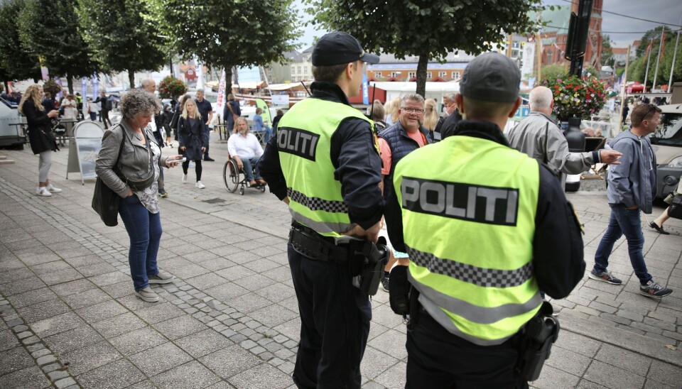 Bevæpnet politi under Arendalsuka 13. august 2024.