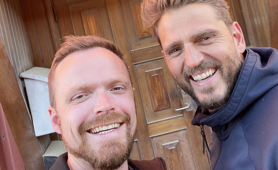 I STUDIO: UP-kollegene Håvard Eide (t.v.) og Martin Løvrød har spilt inn låten i musikkstudio i Trondheim.