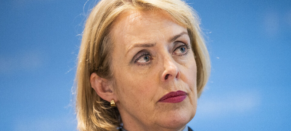 Trusselnivået heves: Politiet bevæpnes over hele landet