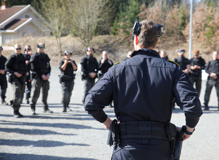 Sandvik skryter av våpeninstruktørene og fasilitetene til PHS.