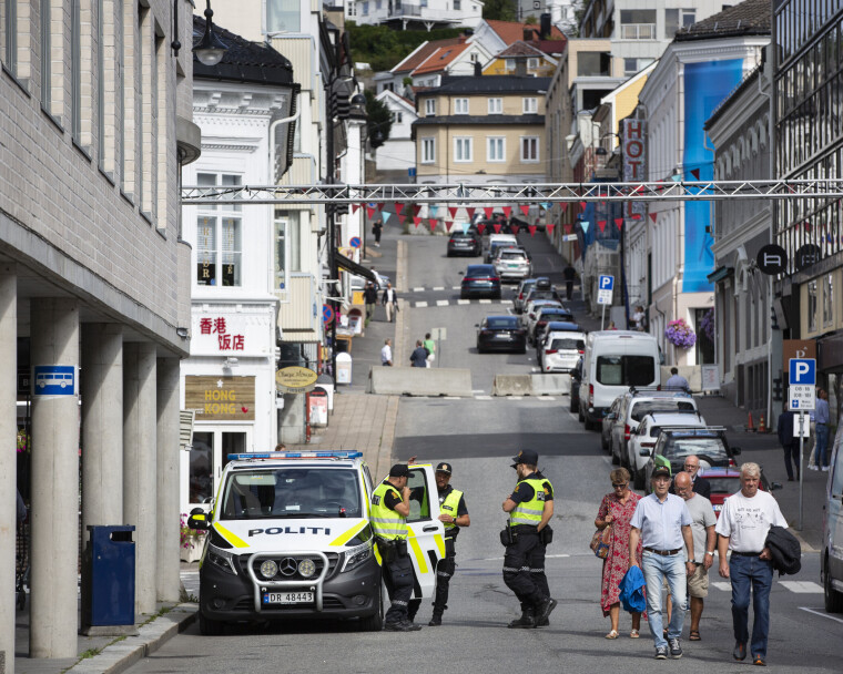 Politiet under Arendalsuka.