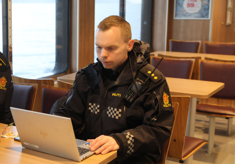 Innleggsforfatteren, politibetjent Vebjørn Haugsdal, under en arbeidsreise tidligere i år.