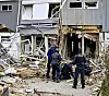 STOCKHOLM 20230317Polisens tekniker jobbar utanför det hus i Hässelby i nordvästra Stockholm där en kraftiga explosion inträffade.Foto: Jonas Ekströmer / TT / kod 10030